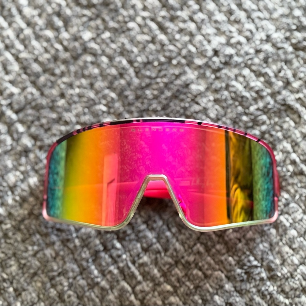 Vibrant Reflective Sunglasses